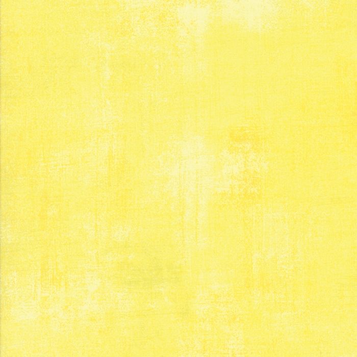 New Lemon Drop 30150 321, Moda, Basic Grey. Een gele grunge, verlevendigd met wat lichte veegjes.Quiltstof, 100% katoen, 1.10m breed.