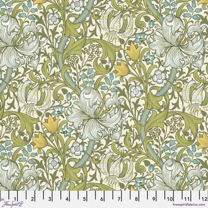 PWWM028.SUNSHINE Golden Lily uit de collectie Buttermere, Groen en creme kleurige reproductie William Morris Quiltstof, 100% katoen